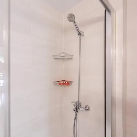 2 Bed Near The With Pool *