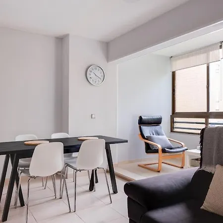 2 Bed Near The With Pool *